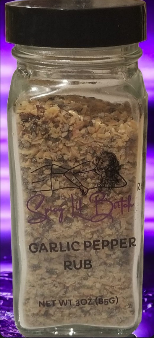 If love garlic this rub is PERFECT for you! It works amazingly on vegetables like asparagus, broccoli, etc. It is also great for various meats. There's no need to add salt using this rub/seasoning. Simply shake the garlic pepper rub on food before cooking until you get the desired taste. Ingredients: garlic, black pepper, salt, parsley & red bell pepper flakes. 3oz of seasoning & it comes in a reusable glass bottle. Spice level: Mild